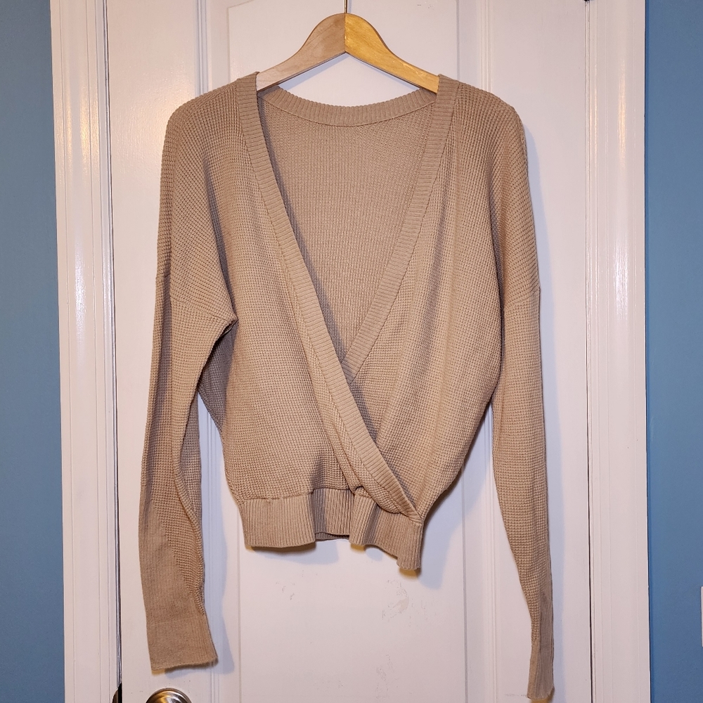 Splendid Wear 2 Ways Surplice Top Size M